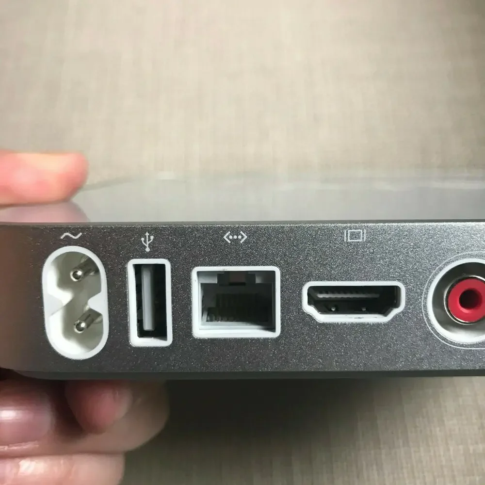 Apple TV (1st Generation) 160GB Media Streamer - A1218 No Remote No Plug WORKS